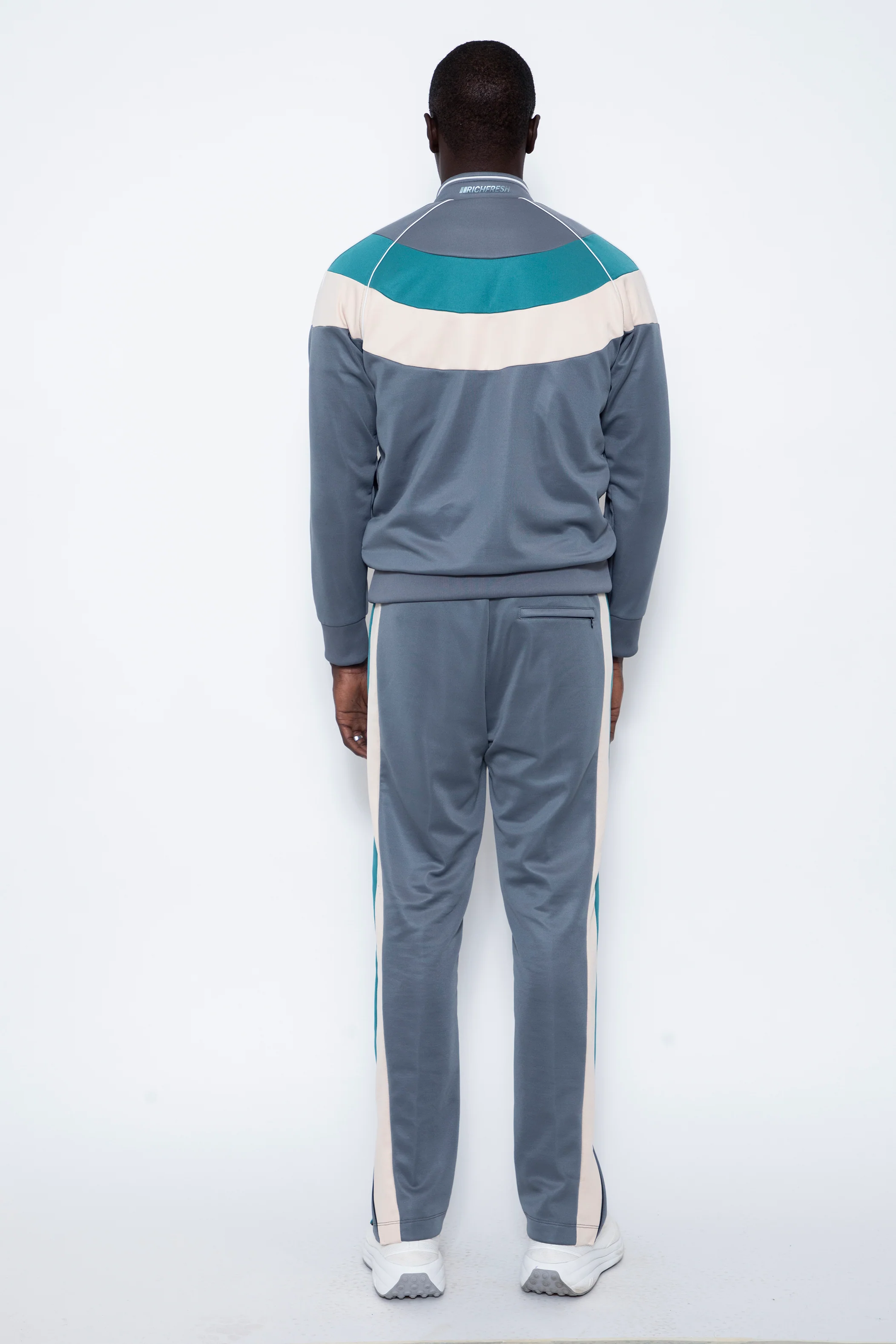 SuperSuit - Image 30